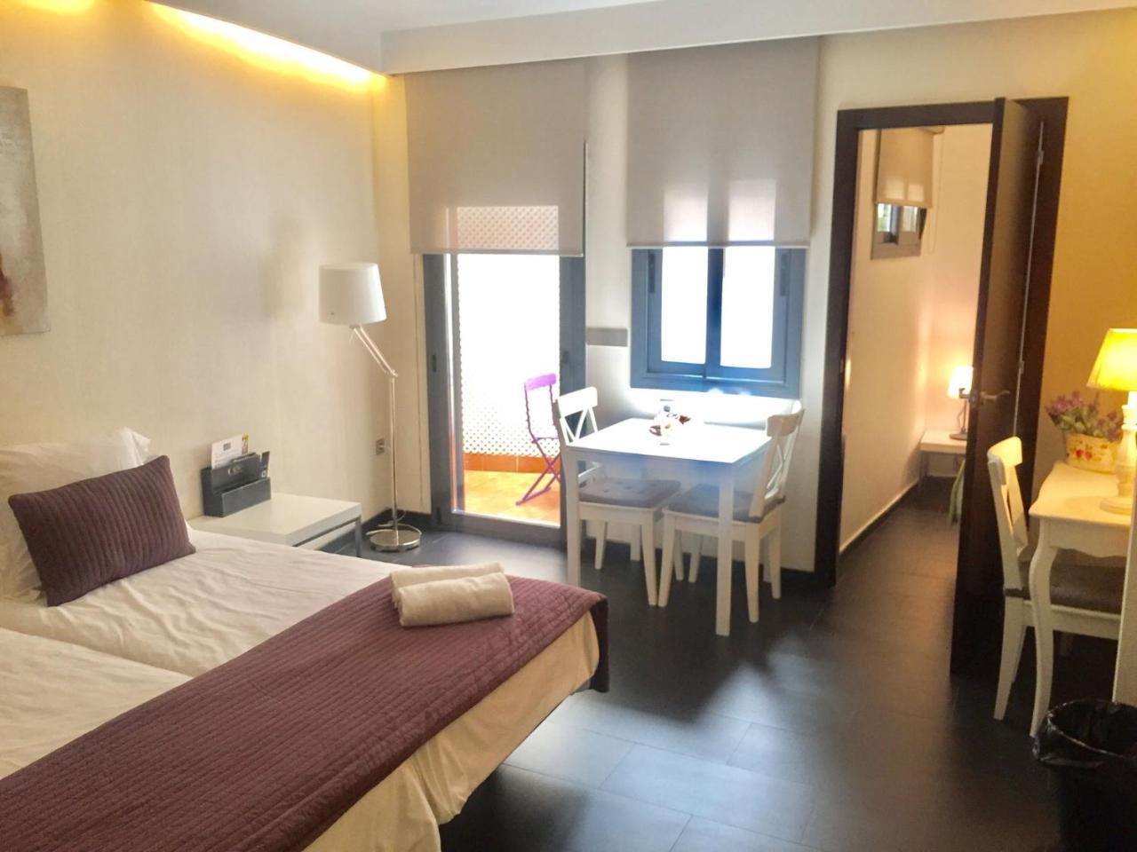 Barcelona Fifteen Central Aparthotel المظهر الخارجي الصورة