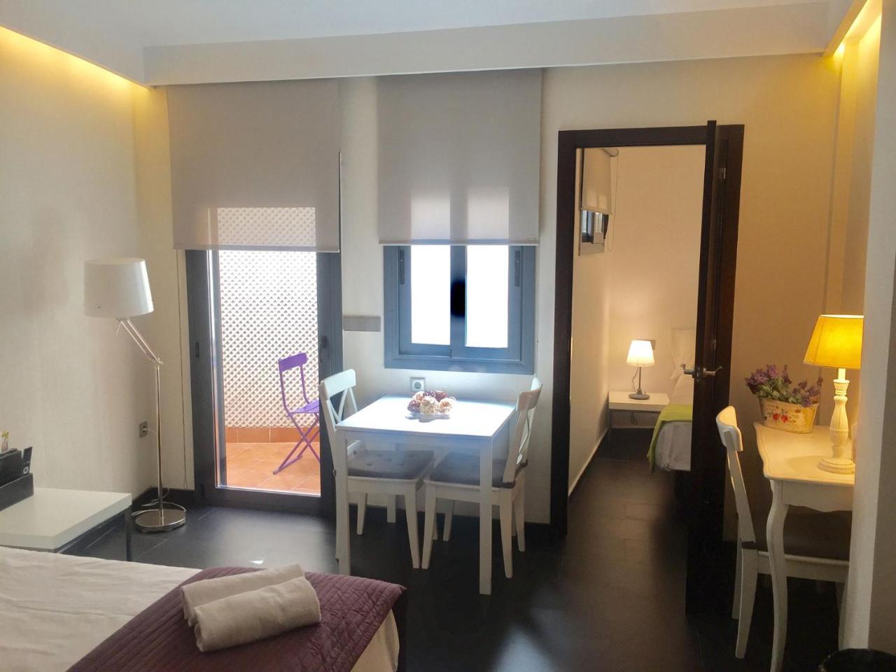 Barcelona Fifteen Central Aparthotel المظهر الخارجي الصورة